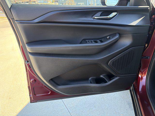 used 2024 Jeep Grand Cherokee car, priced at $30,884