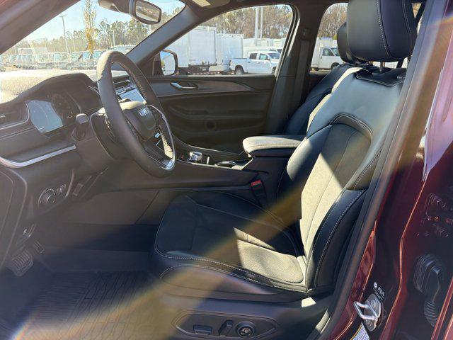 used 2024 Jeep Grand Cherokee car, priced at $30,884