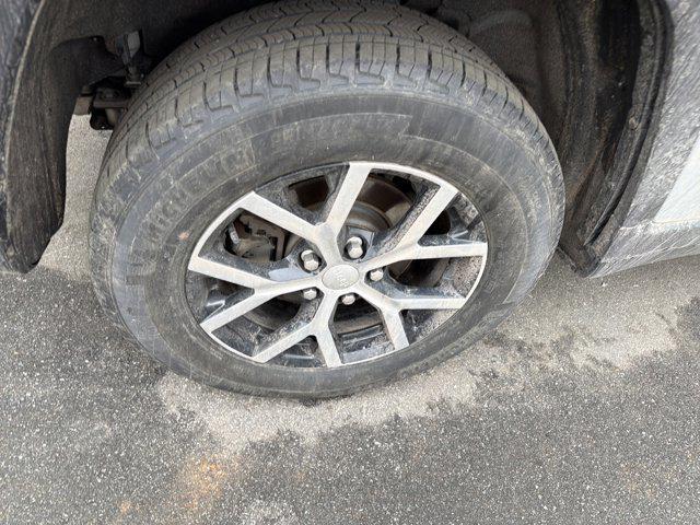 used 2024 Jeep Grand Cherokee car, priced at $34,905