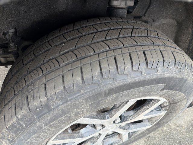 used 2024 Jeep Grand Cherokee car, priced at $34,905