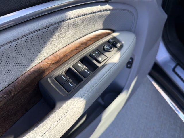 used 2020 Acura MDX car, priced at $26,595