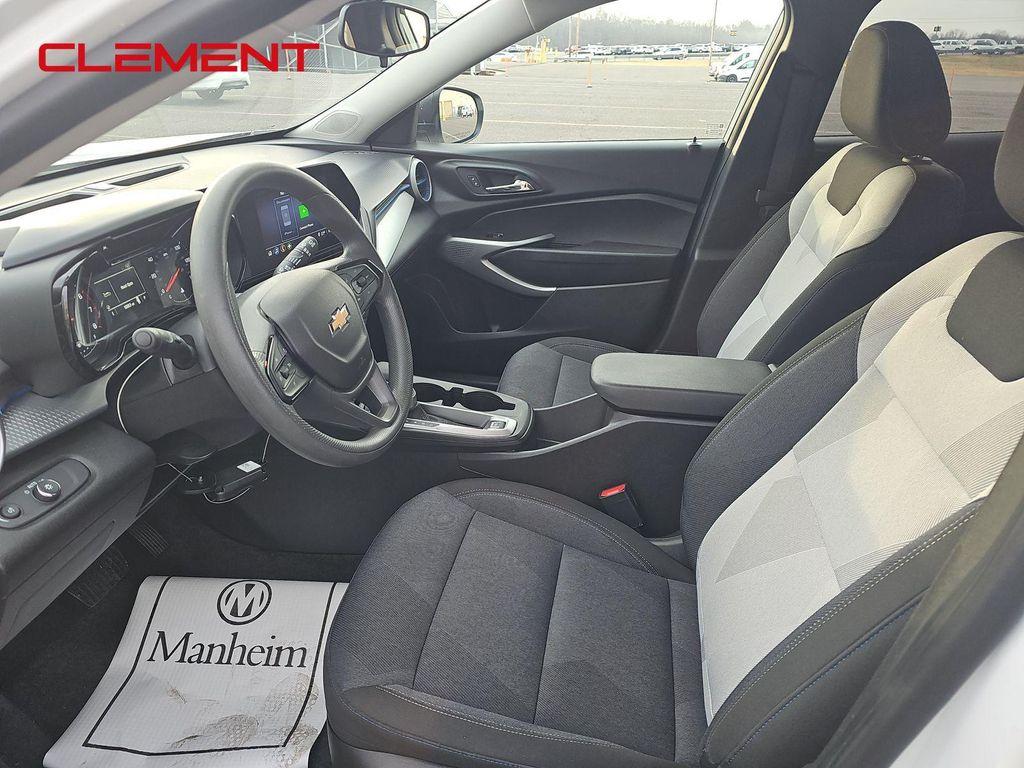 used 2025 Chevrolet Trax car, priced at $22,800