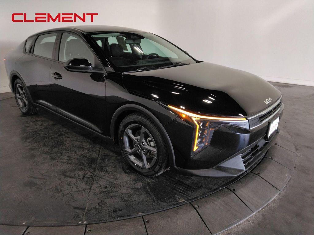 used 2025 Kia K4 car, priced at $20,000
