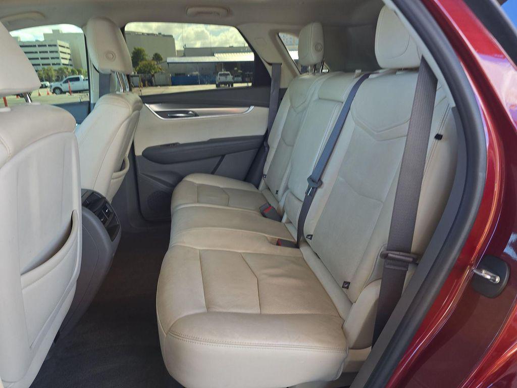 used 2018 Cadillac XT5 car, priced at $18,500