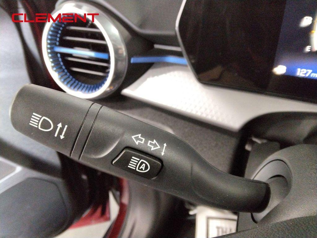 used 2025 Chevrolet Trax car, priced at $22,200