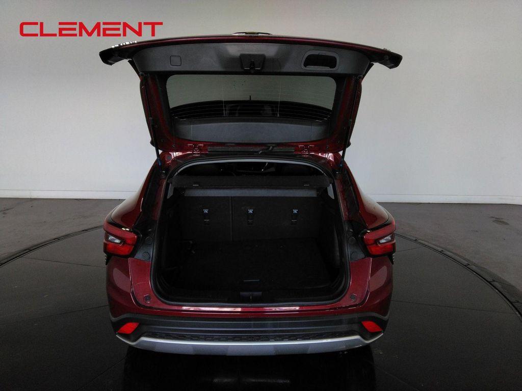 used 2025 Chevrolet Trax car, priced at $22,000