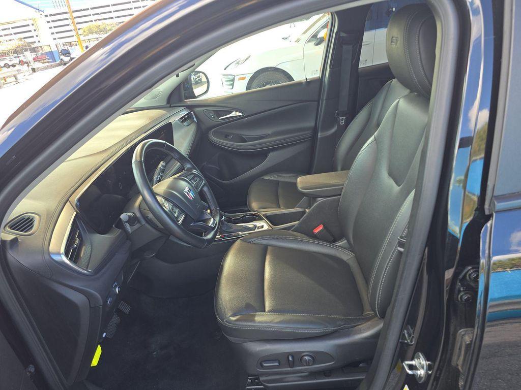 used 2024 Buick Encore GX car, priced at $21,400