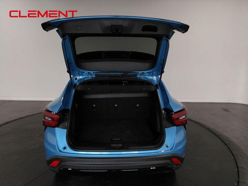 used 2025 Chevrolet Trax car, priced at $26,400