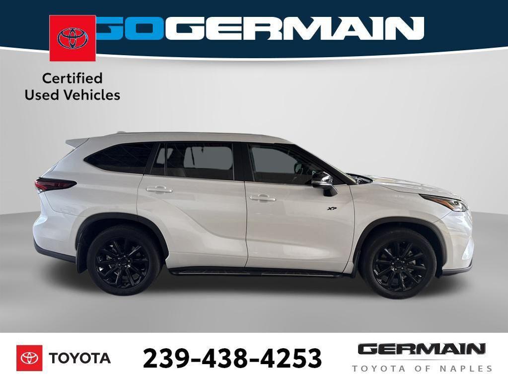 used 2024 Toyota Highlander car, priced at $39,527