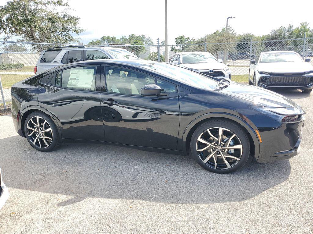 new 2026 Toyota Prius Plug-In Hybrid car, priced at $39,276