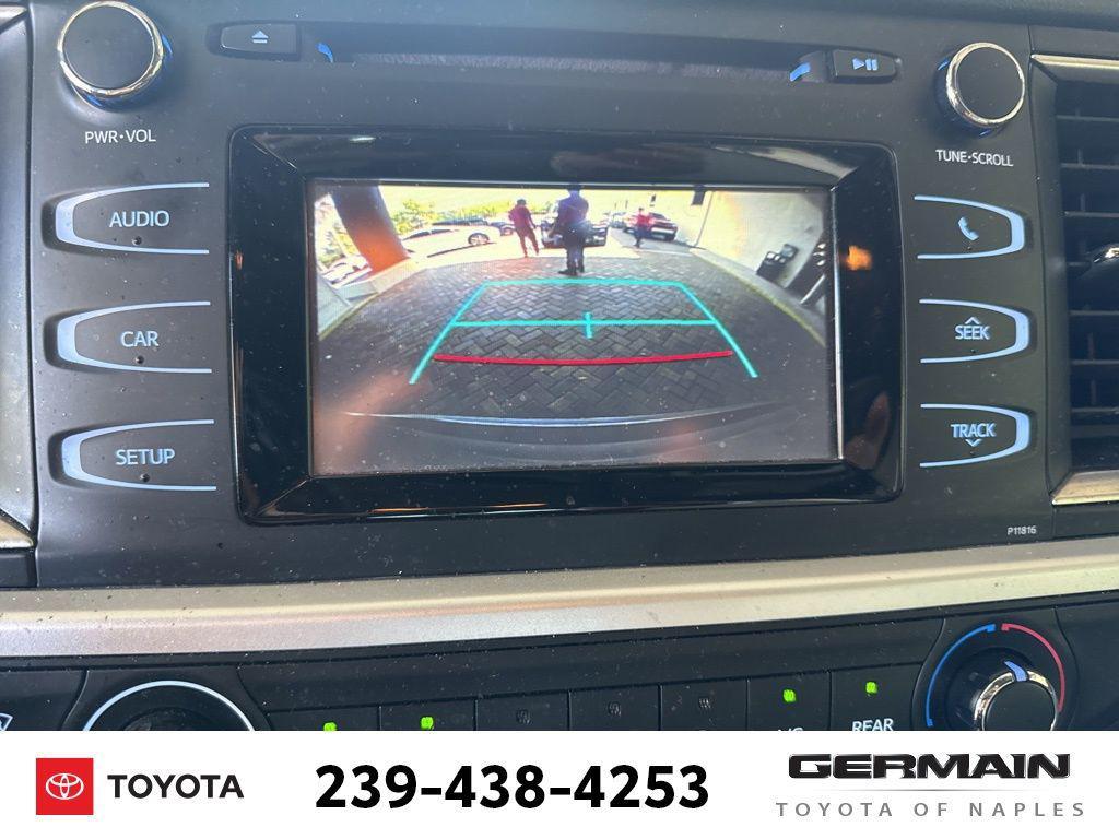 used 2019 Toyota Highlander car, priced at $18,986