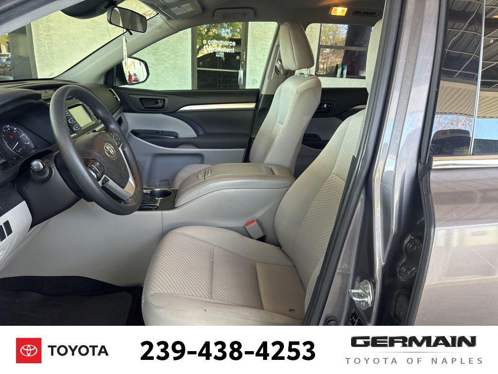 used 2019 Toyota Highlander car, priced at $18,986