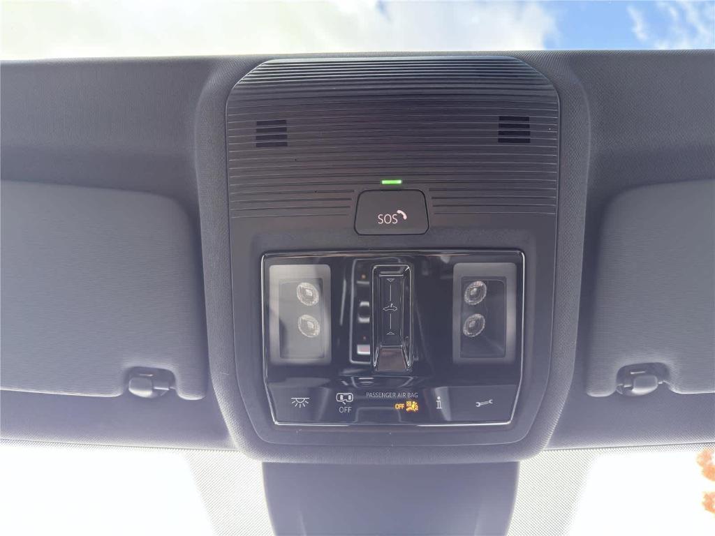 new 2025 Volkswagen Golf GTI car, priced at $40,423