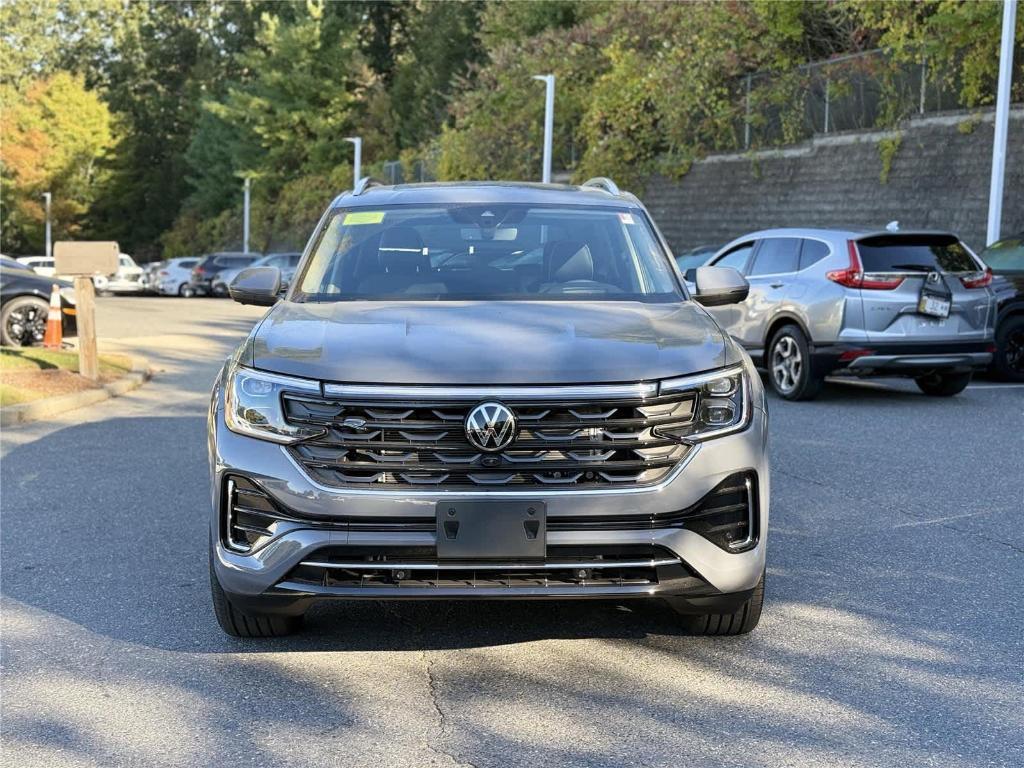 new 2026 Volkswagen Atlas car, priced at $53,683