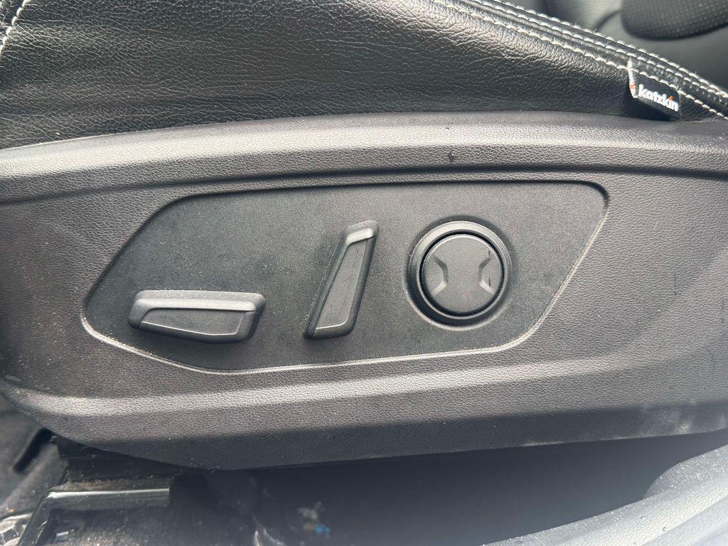 used 2022 Hyundai SANTA CRUZ car, priced at $25,301