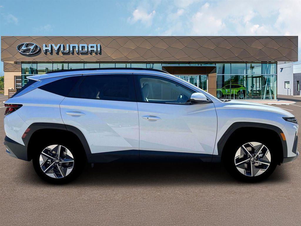 new 2026 Hyundai TUCSON Hybrid car, priced at $33,645