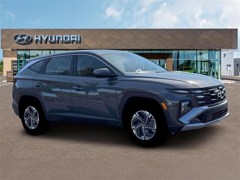 new 2026 Hyundai TUCSON Hybrid car, priced at $31,100