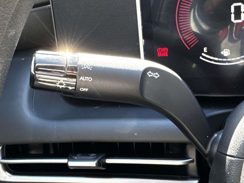 used 2025 Hyundai SANTA CRUZ car, priced at $28,409