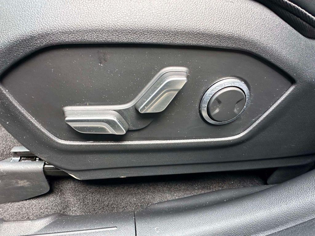 used 2026 Hyundai Santa Fe car, priced at $39,500