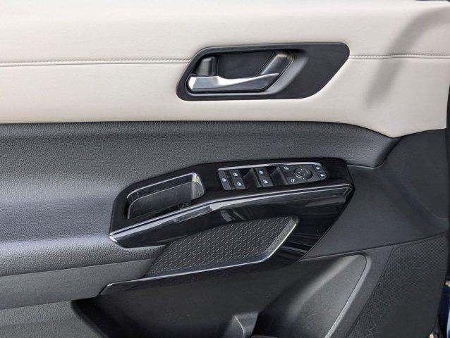 used 2022 Nissan Pathfinder car, priced at $22,498