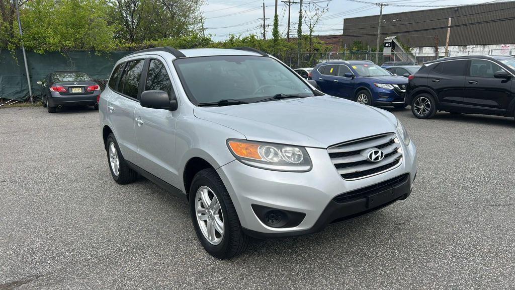 used 2012 Hyundai Santa Fe car, priced at $5,999