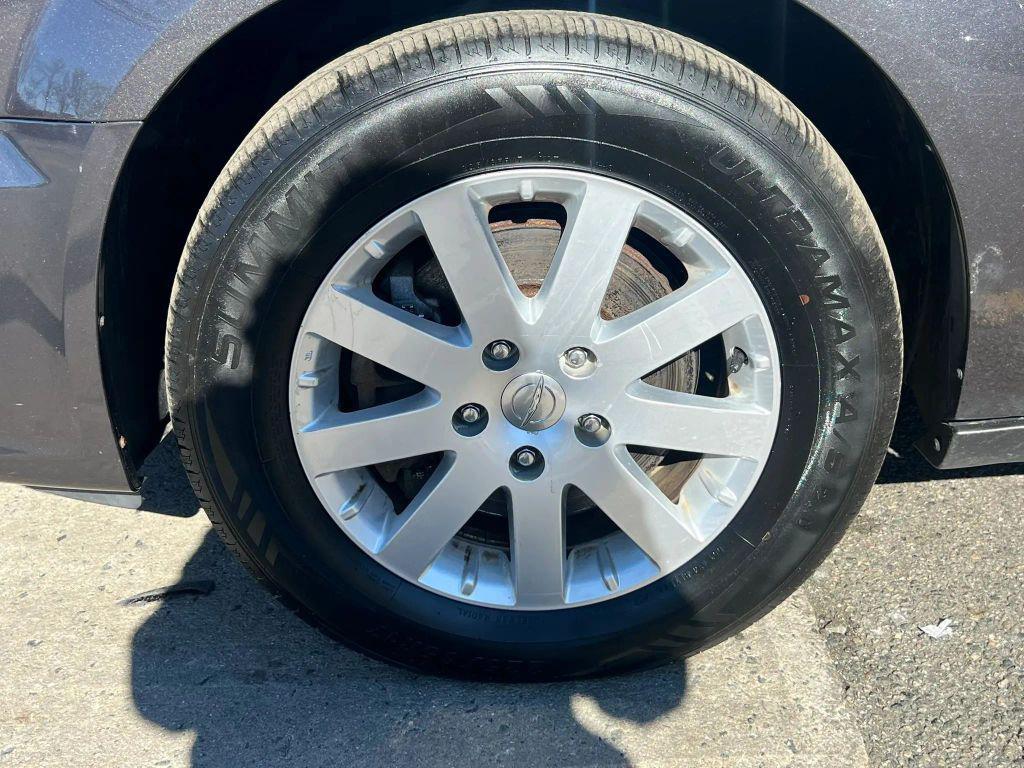 used 2016 Chrysler Town & Country car, priced at $8,999