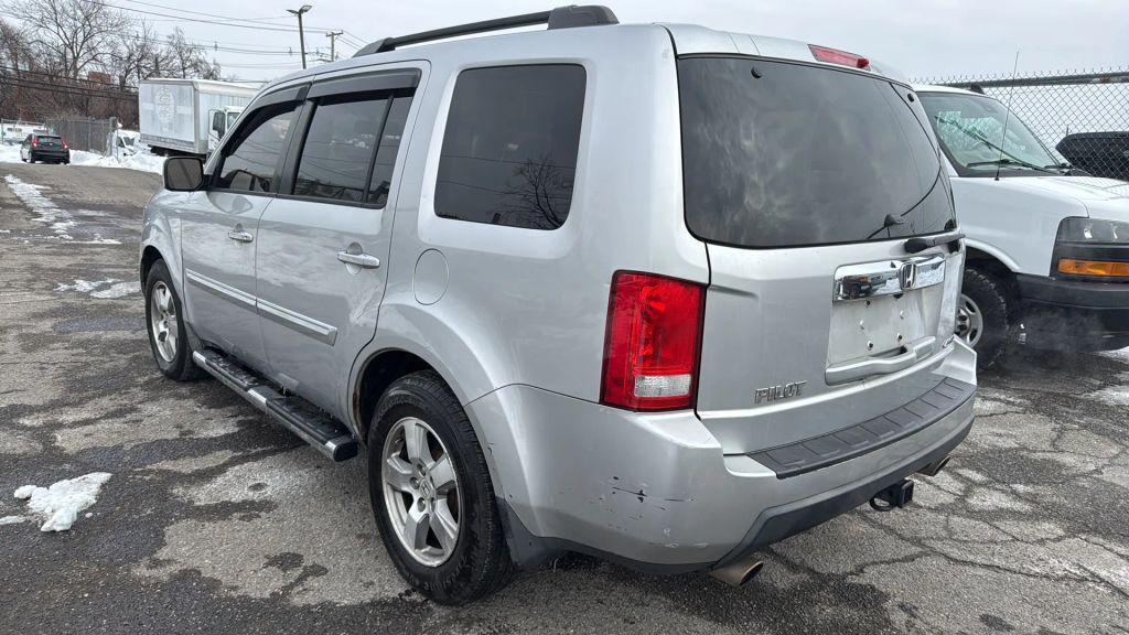 used 2010 Honda Pilot car, priced at $3,799