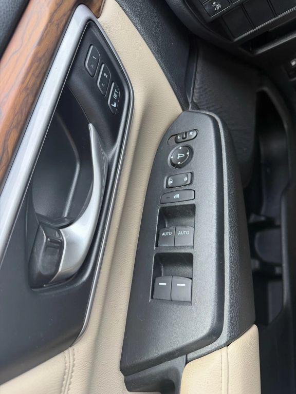 used 2017 Honda CR-V car, priced at $12,499
