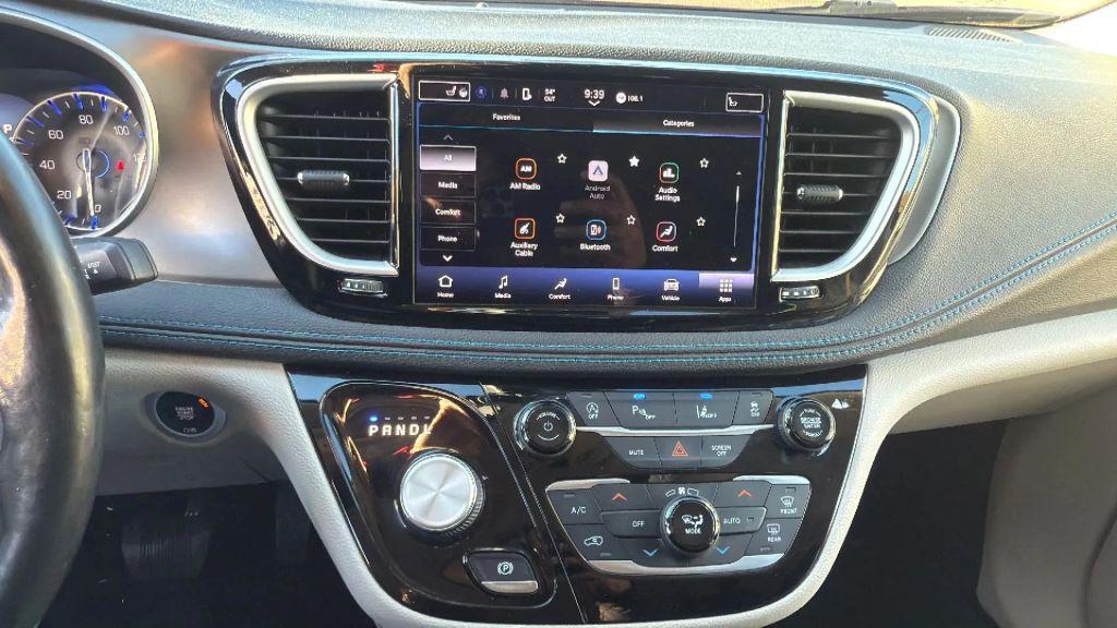 used 2021 Chrysler Pacifica car, priced at $14,999