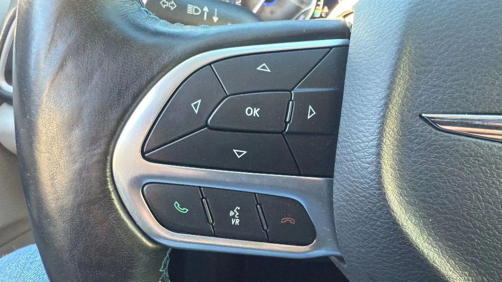 used 2021 Chrysler Pacifica car, priced at $14,999