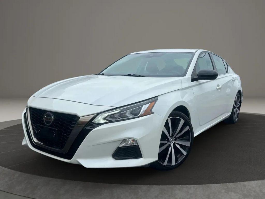 used 2021 Nissan Altima car, priced at $15,999
