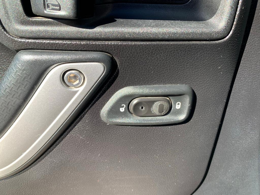 used 2015 Jeep Wrangler Unlimited car, priced at $19,950