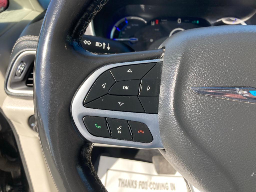 used 2021 Chrysler Pacifica Hybrid car, priced at $18,595