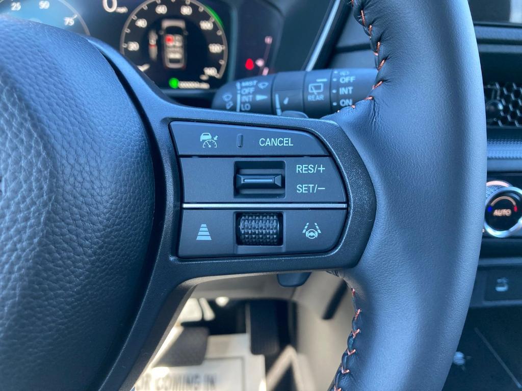 new 2026 Honda CR-V Hybrid car, priced at $40,215