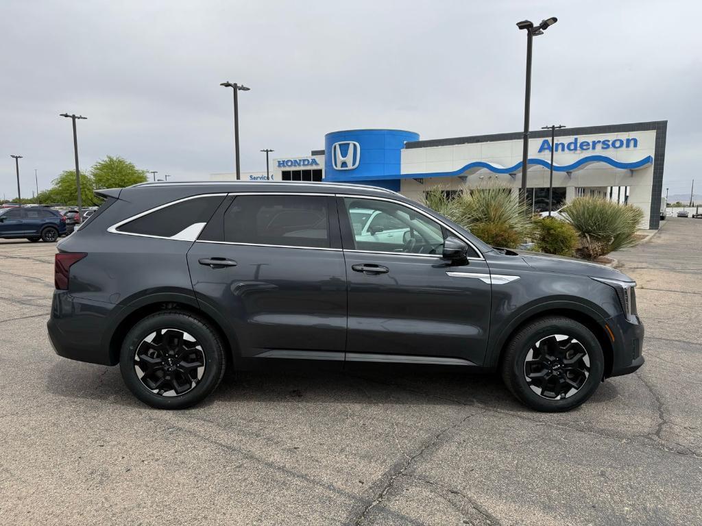 used 2024 Kia Sorento car, priced at $25,971