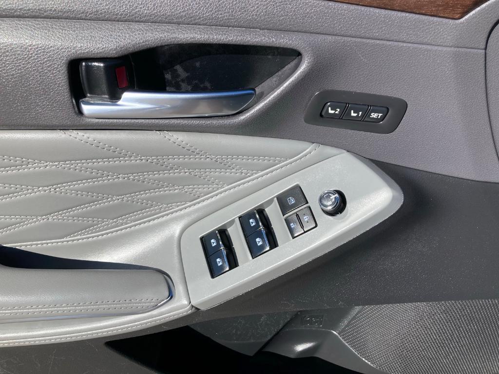 used 2022 Toyota Avalon car, priced at $28,500