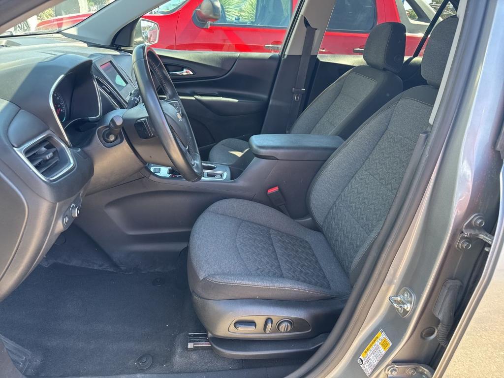used 2024 Chevrolet Equinox car, priced at $22,985