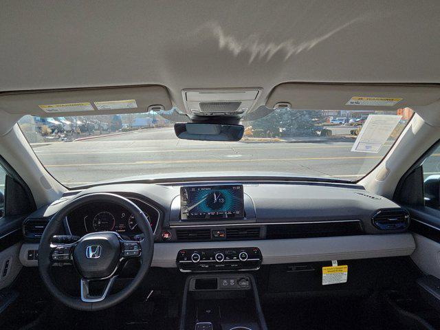 new 2025 Honda Pilot car, priced at $45,596