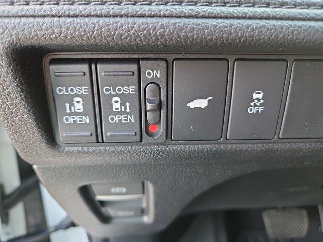 new 2026 Honda Odyssey car, priced at $44,388