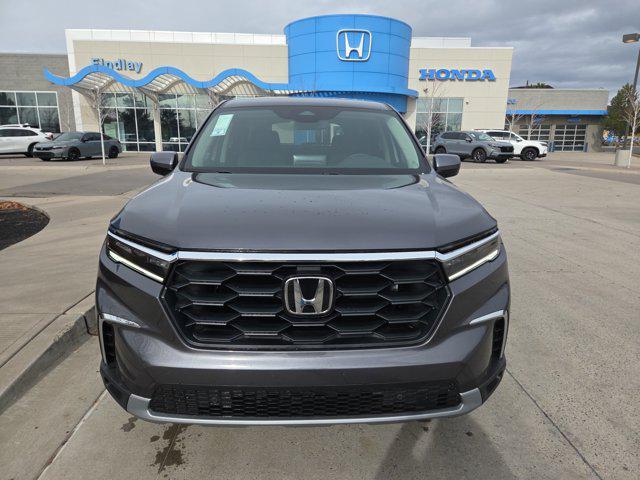 new 2025 Honda Pilot car, priced at $45,596