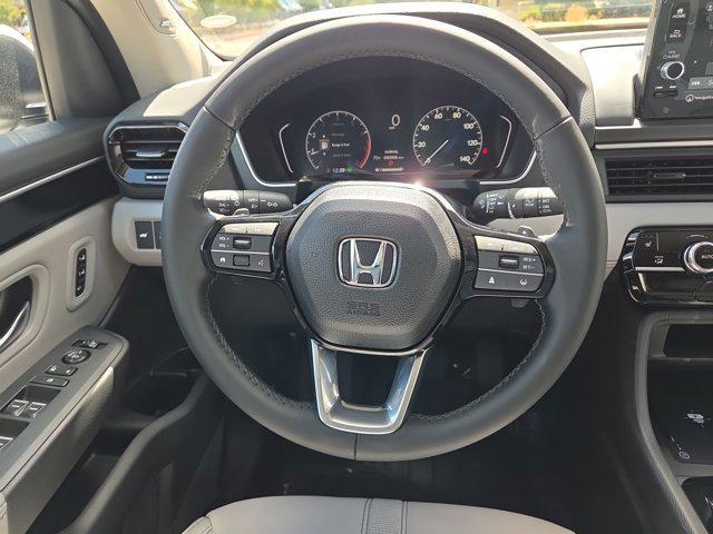 new 2025 Honda Pilot car, priced at $49,698