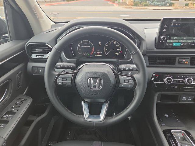 new 2025 Honda Pilot car, priced at $45,596