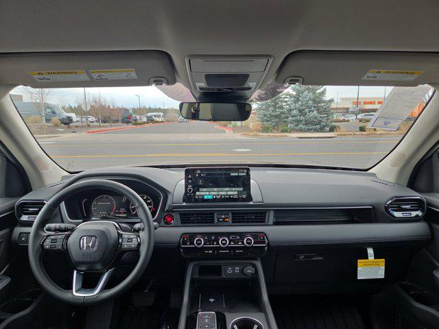 new 2025 Honda Pilot car, priced at $45,596