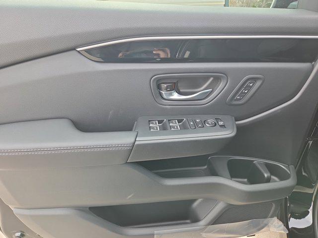 new 2025 Honda Pilot car, priced at $45,596