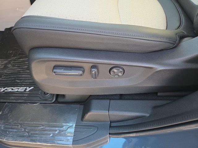 new 2026 Honda Odyssey car, priced at $50,420