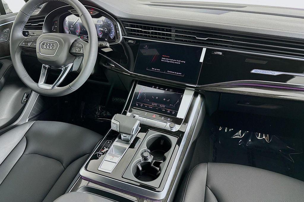 new 2026 Audi Q7 car, priced at $78,220