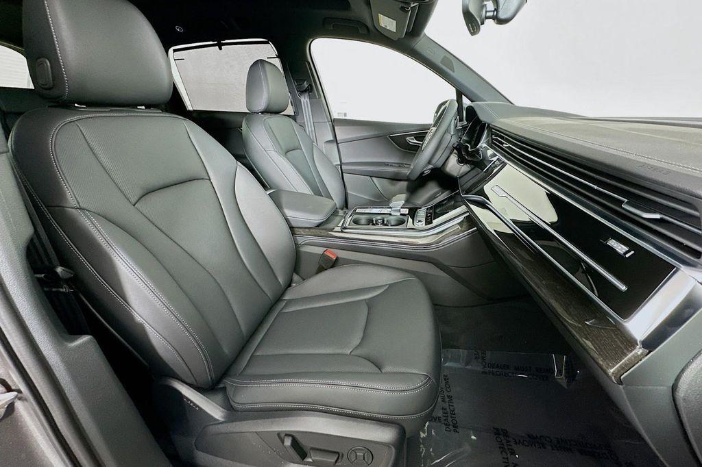 new 2026 Audi Q7 car, priced at $78,220
