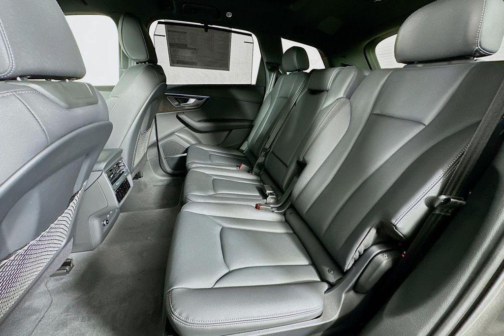 new 2026 Audi Q7 car, priced at $78,220