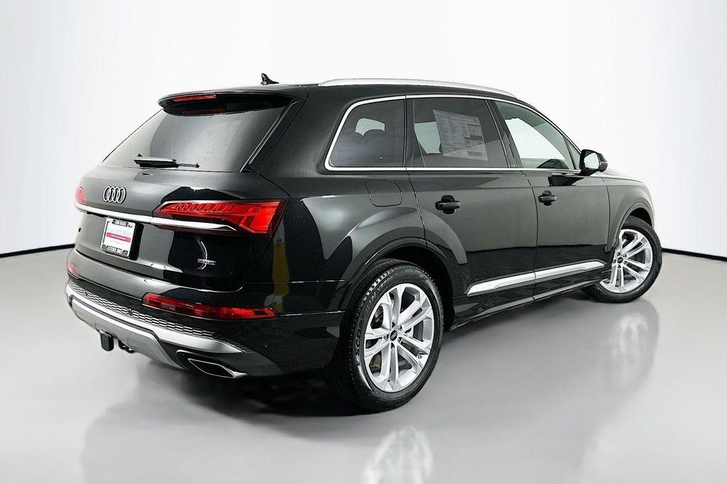 new 2026 Audi Q7 car, priced at $77,005