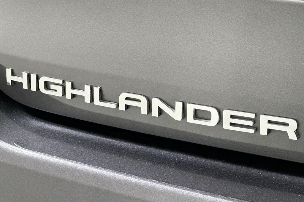 used 2023 Toyota Highlander car, priced at $35,590